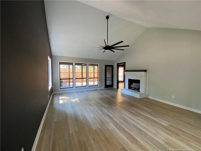 Foto del edificio - 517 Apple Ln