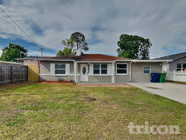 Building Photo - 1707 W Hanlon St