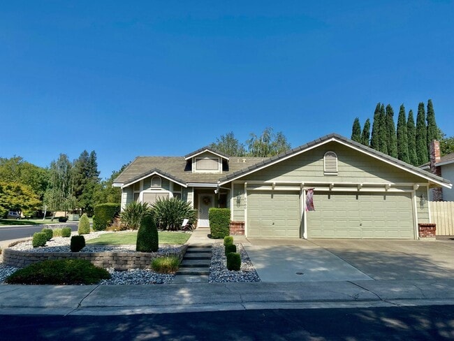 Building Photo - 4 br, 2 bath House - 9080 Glenbury Court