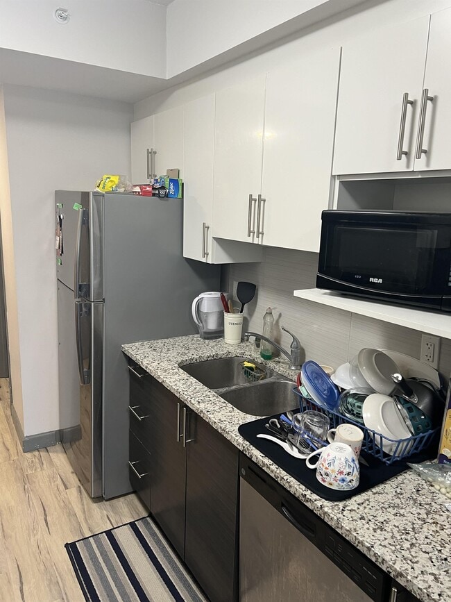 Photo du bâtiment - 258A-258A Sunview St