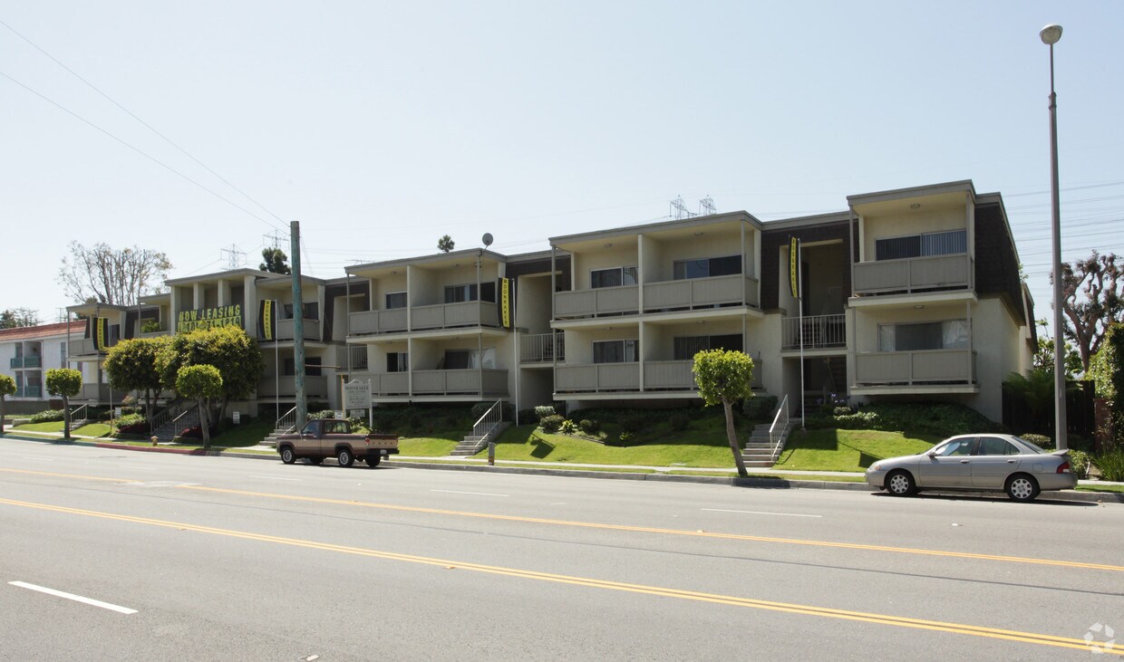El Moonraker Apartaments - The Moonraker Apartments