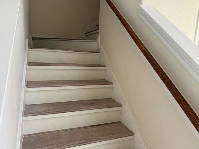 Foto del edificio - 16623 Newglen Ln