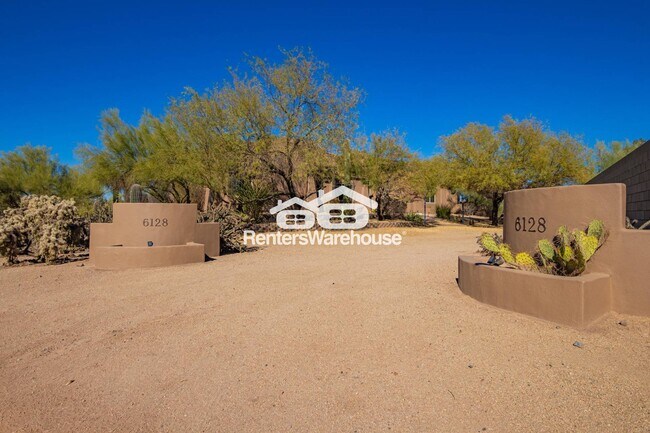 Foto del edificio - 6128 E Duane Ln