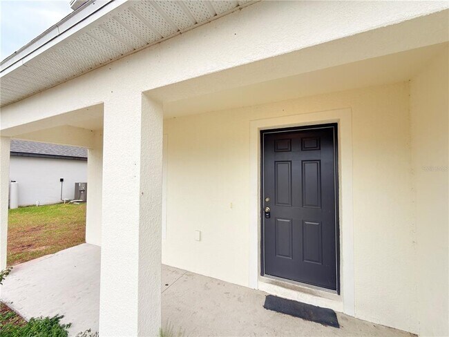 Building Photo - 733 James Ct