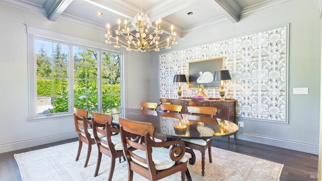 Foto del edificio - 7206 Dry Creek Rd