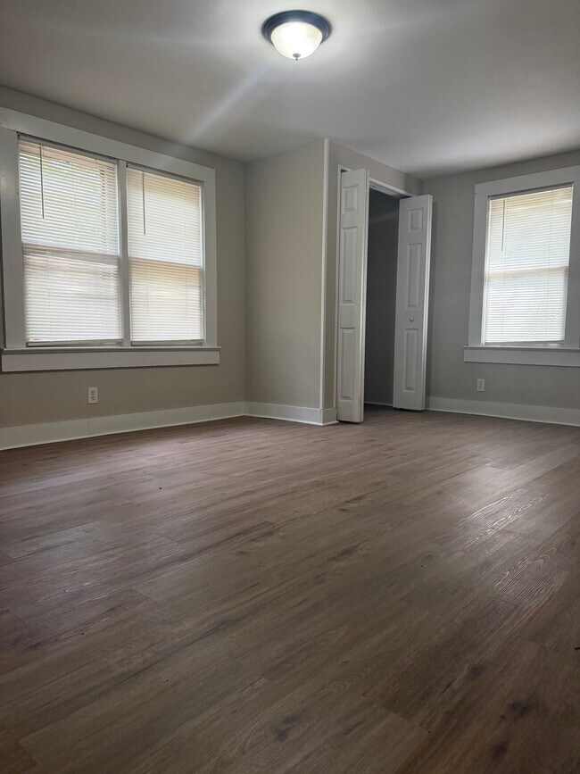 Foto del edificio - 319 NE 13th Terrace