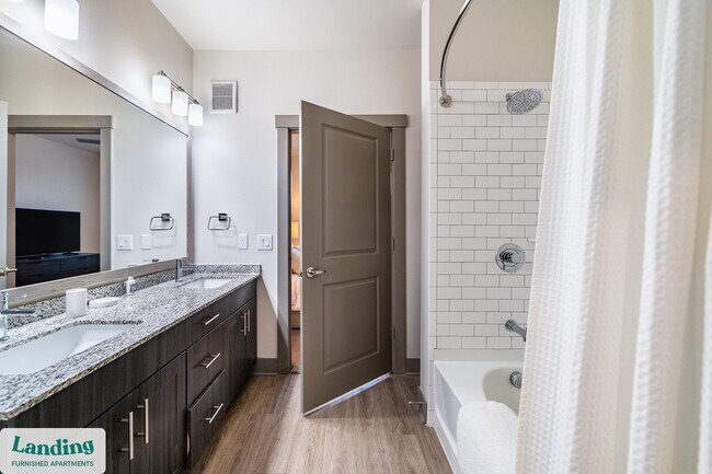 Building Photo - 2650 S McDonald St