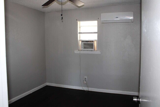 Foto del edificio - 3910 Polly St