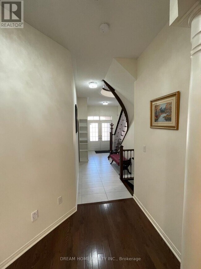 Building Photo - 133 Hartney Dr