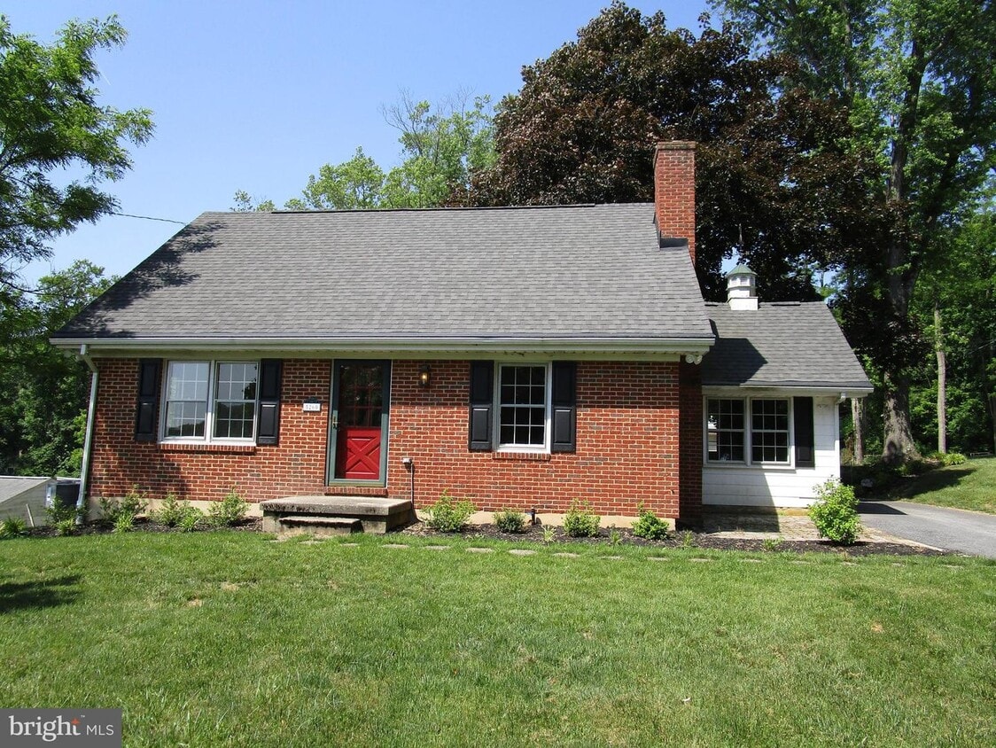 5260 Bartholow Rd, Sykesville, MD 21784 House Rental in Sykesville