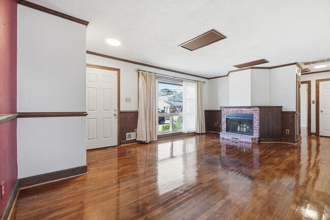 Foto del edificio - 3 bedroom ranch home in Portsmouth