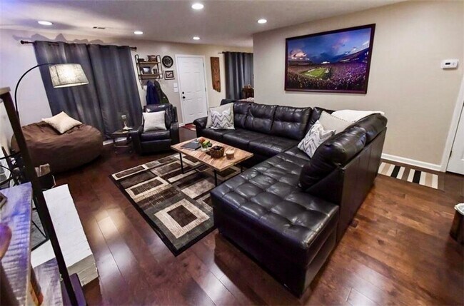 Foto del edificio - Super Cute One Level Home in Shelton Park