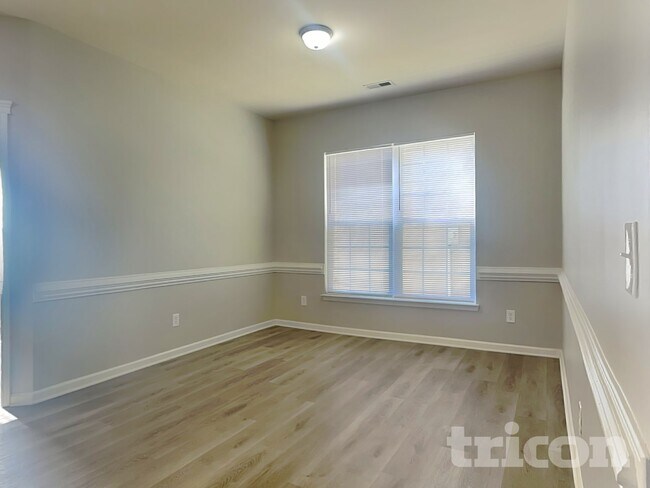 Building Photo - 16117 Long Talon Way