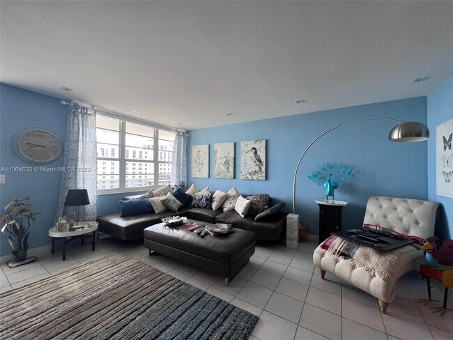 Foto del edificio - 100 Lincoln Rd