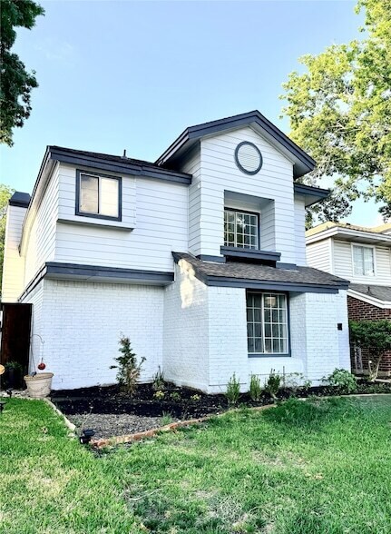 Foto del edificio - 4243 Timberglen Rd