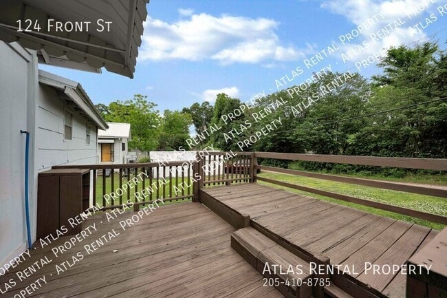 Building Photo - 124 Front St