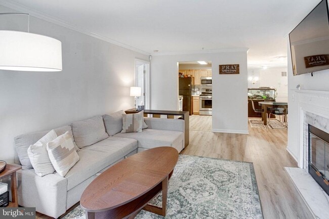 Building Photo - 13615 Garfield Pl