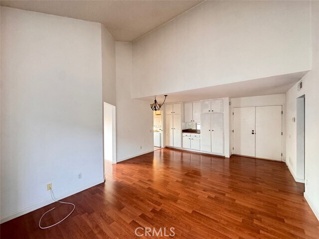 Foto del edificio - 225 N Rose St