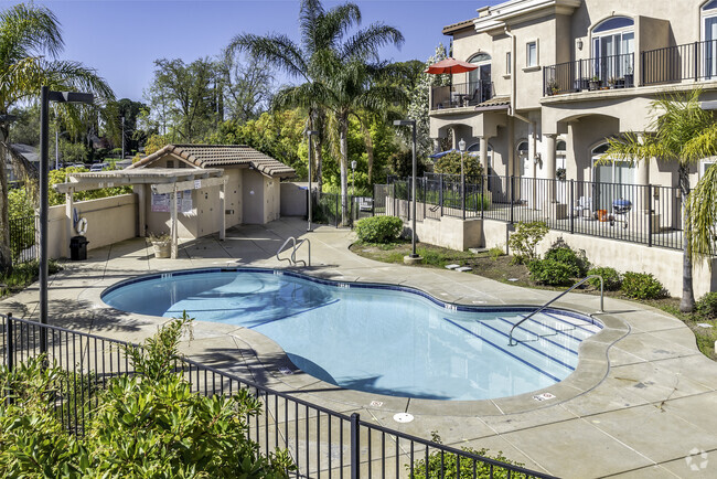 Pool - Sunset Rocklin Townhomes