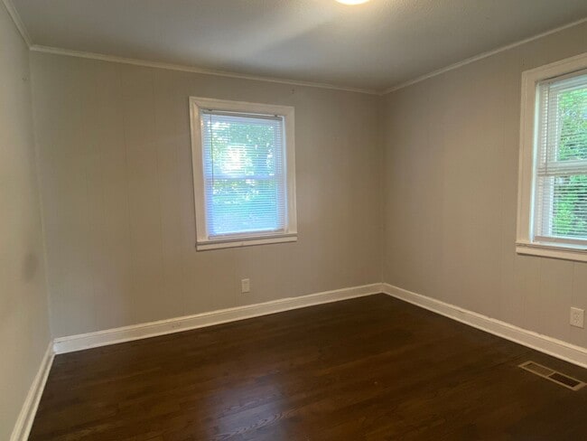Foto del edificio - 2 Bedroom 1 Bathroom Home in High Point!