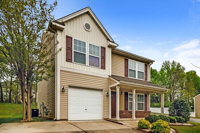 Foto del edificio - 1000 Joselynn Drive