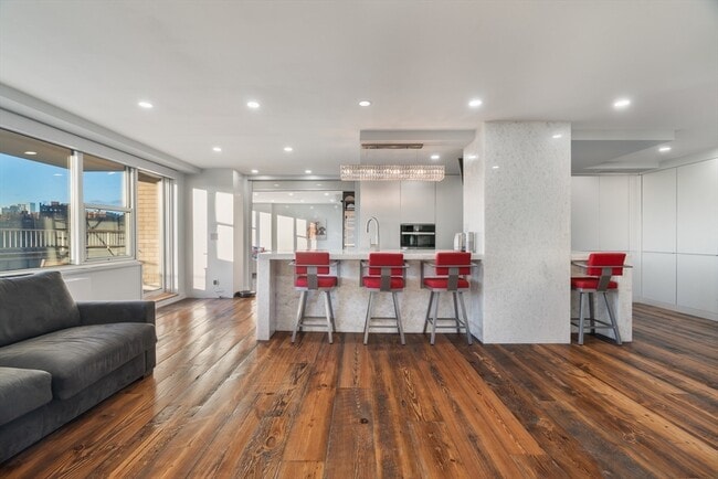 Building Photo - 151 Tremont St