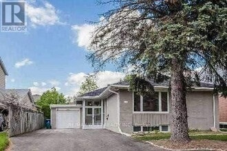 Building Photo - 16 Urbandale Ave