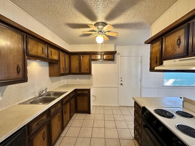 Foto del edificio - 7805 Memphis Ave