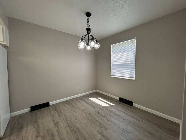 Foto del edificio - 816 Oak St