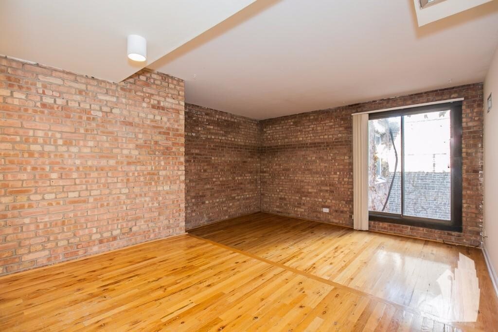 Primary Photo - 1 bedroom in Chicago IL 60610