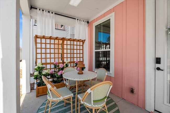 Building Photo - Boardwalk Village