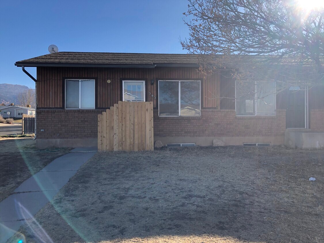 383 W North Cedar Blvd, Cedar City, UT 84721 Townhome Rentals in