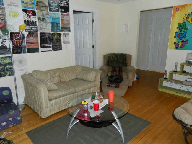 Building Photo - 70-74 Adams St