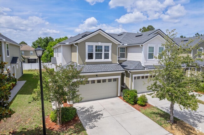 Building Photo - 3851 Aubrey Ln