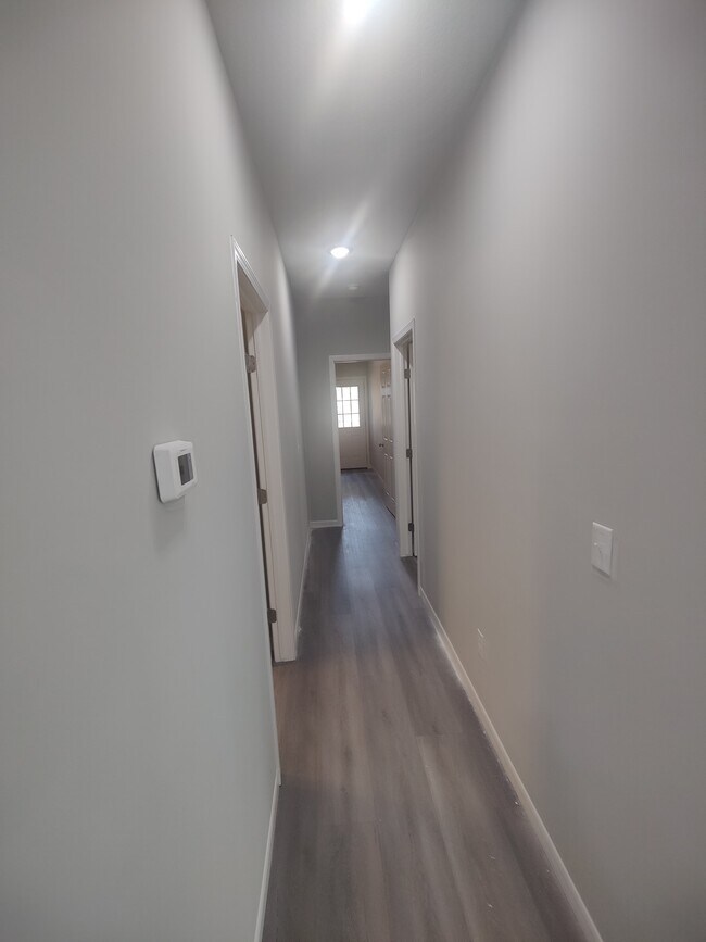 Foto del edificio - 5908 W 8th St N