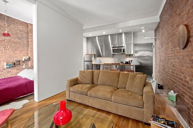 Foto del edificio - 256 West 21st Street