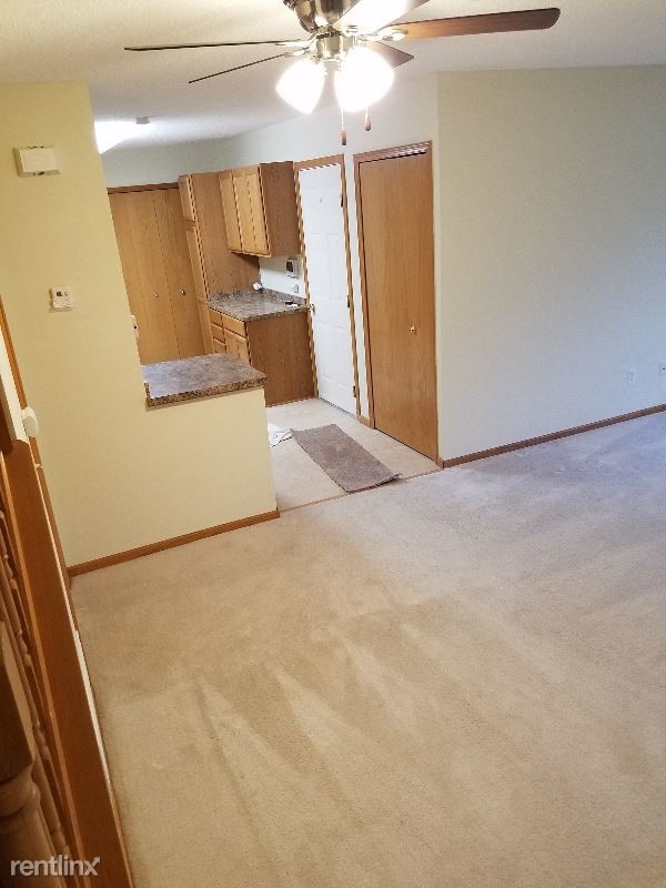 Building Photo - 2 br, 2 bath Townhome - 6402 158th St W