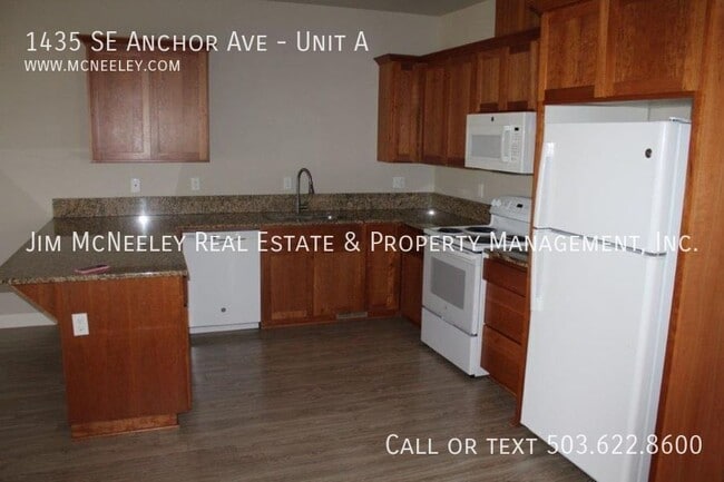 Building Photo - 1435 SE Anchor Ave