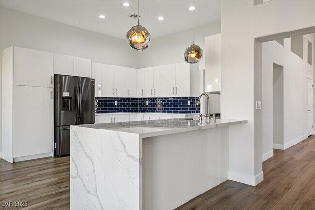 Foto del edificio - 2504 Youngdale Dr