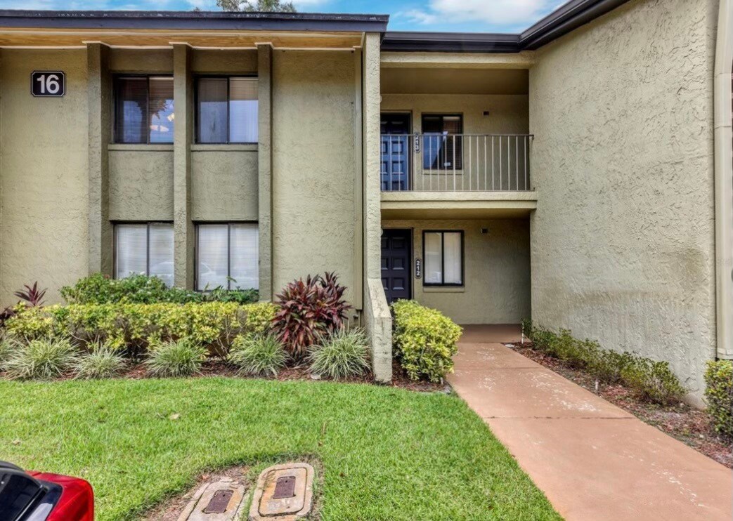 16 Escondido Cir Unit 16 escondido circle 213, Altamonte Springs, FL