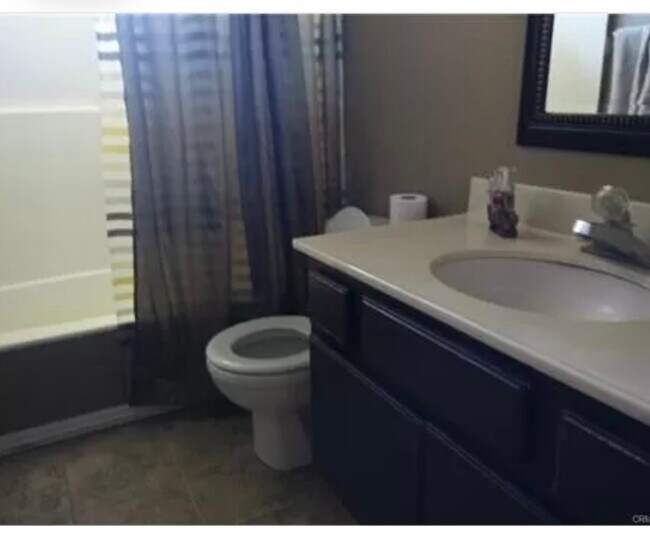 Foto del edificio - 4946 Ingram Dr