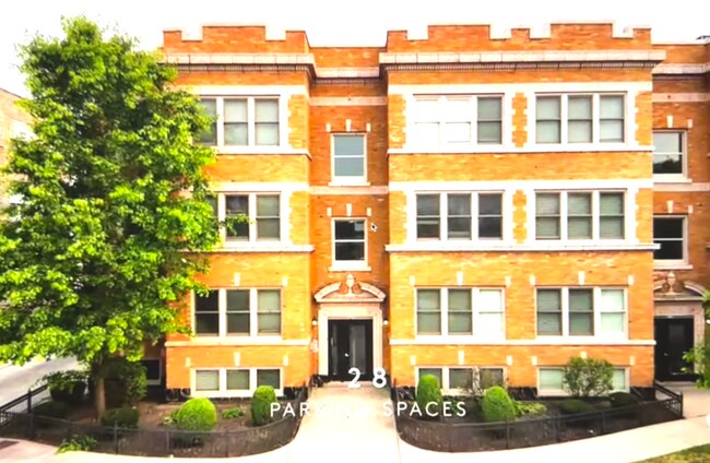 Foto del edificio - Lillie Plaza 410