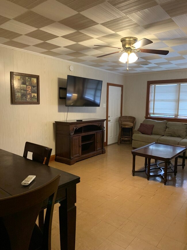 Building Photo - 5306 LA-1 Building Photo - 5306 LA-1