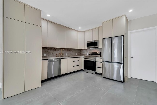 Foto del edificio - 807 NW 51st St