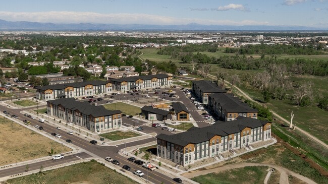 Exterior - Mural Apartments