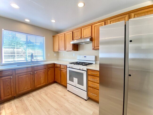 Foto del edificio - Lovely 3-bedroom home for rent in Fremont!...