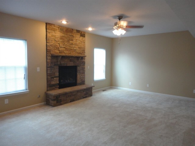 Building Photo - 8216 Wheatfield Ct