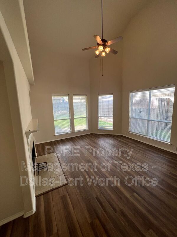 Building Photo - 3013 St Frances Dr