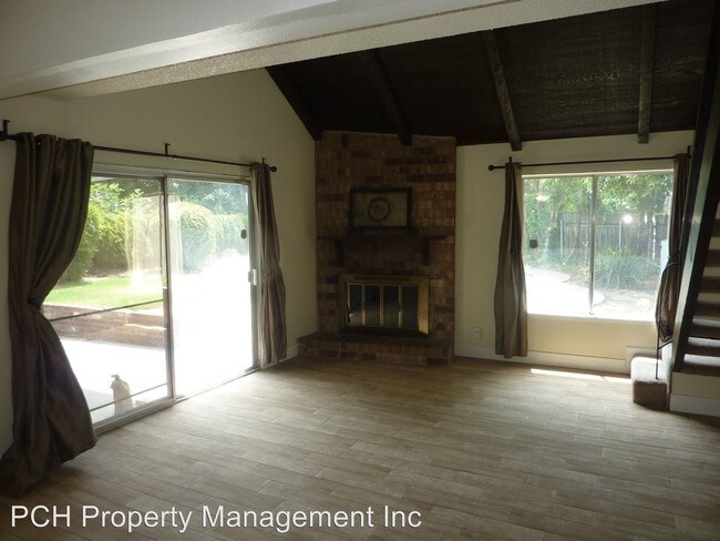 Building Photo - 3 br, 2 bath House - 8282 Mediterranean Way