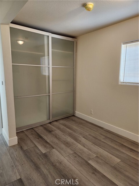 Foto del edificio - 5402 N Duxford Ave